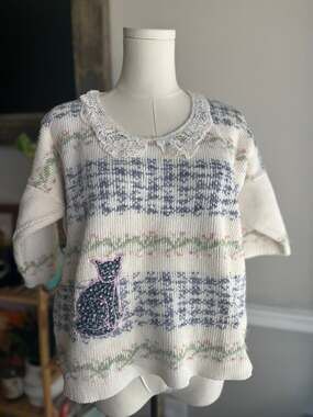Vintage 90s Short Sleeve Knit Sweater Lace Collar Cat Applique Size Medium
